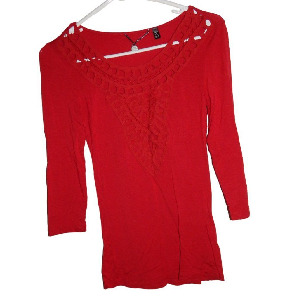 BKE Boutique Women's XS Red Crochet Lace Inset 3/4 Sleeve Boho Blouse